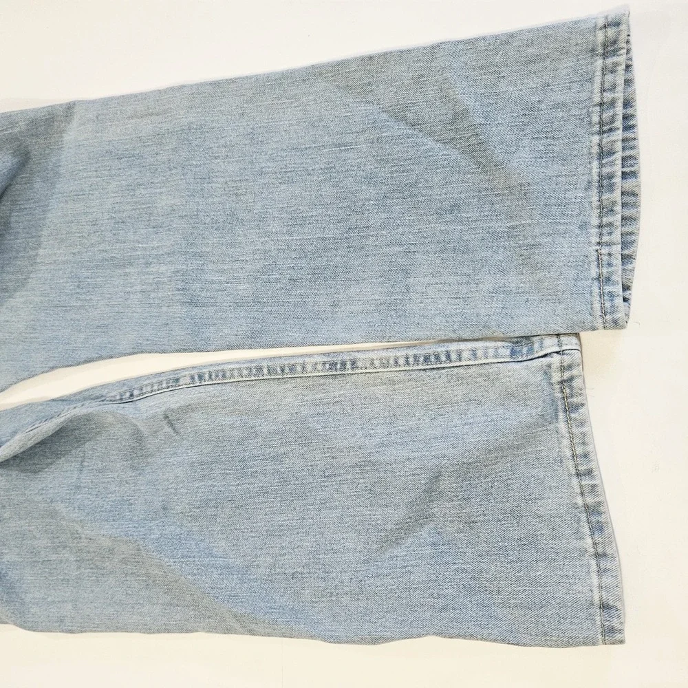 Wrangler Premium Quality Light Wash Jeans Regular Fit 34x29 Blue 100% Cotton